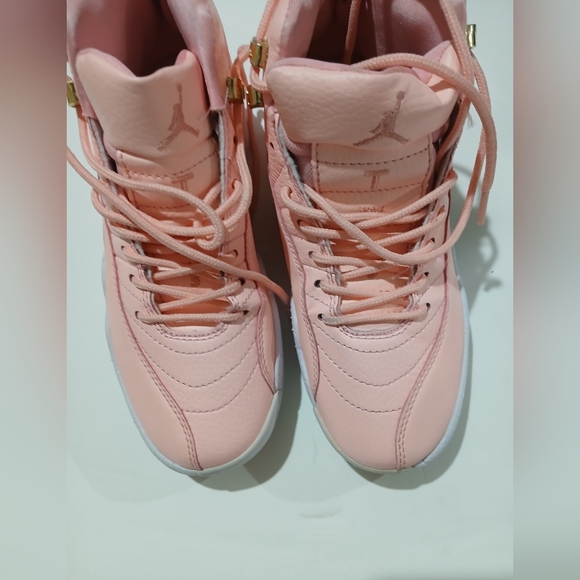 Jordan Pink Sneakers with Ankle Support - Picture 1 of 6